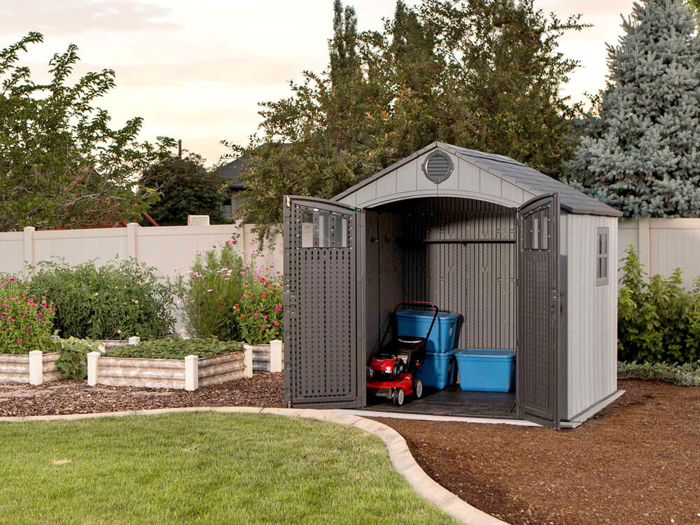 Пластиковый сарай (хозблок) WOODLOOK 8x7,5 60299 габариты 223,6 х 238,7 см с двускатной крышей для дачи или загородного дома